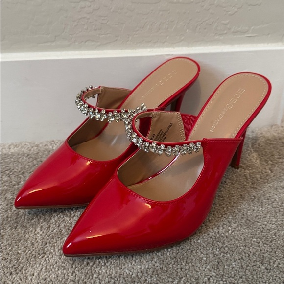 NWOT BCBGeneration Hartlee Rhinestone Red Patent Leather Mule Heel 8.5 - Picture 1 of 6